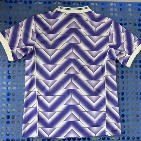 Real Madrid Lifestyle Retro Man Jersey 25/26