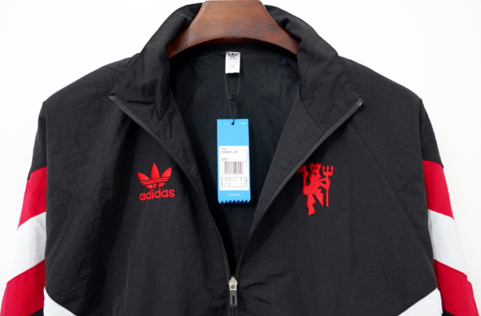 Manchester United Training Windbreaker 2025