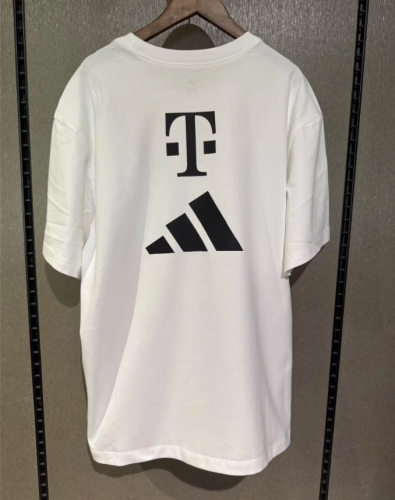 Bayern Munich 35th Bundesliga Champion T-Shirt | Lucky