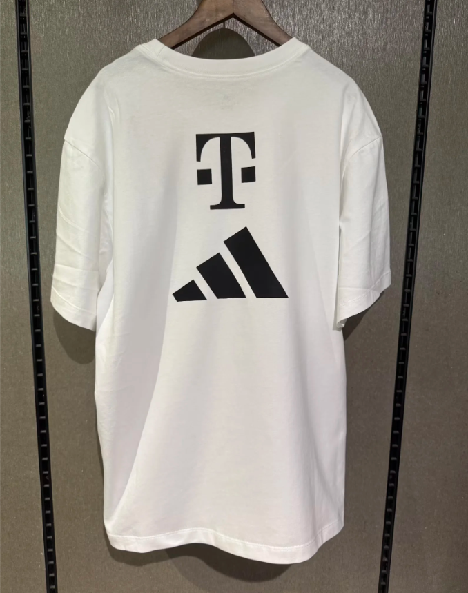 Bayern Munich 35th Bundesliga Champion T-Shirt | Lucky
