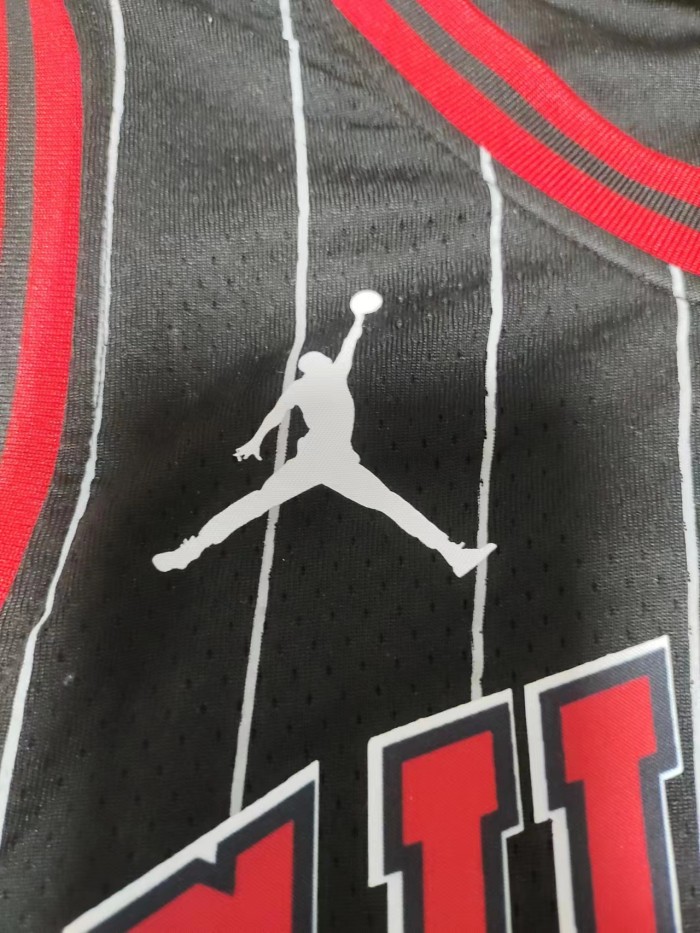 Lonzo Ball Chicago Bulls 75th Anniversary Swingman Jersey Flyers Black