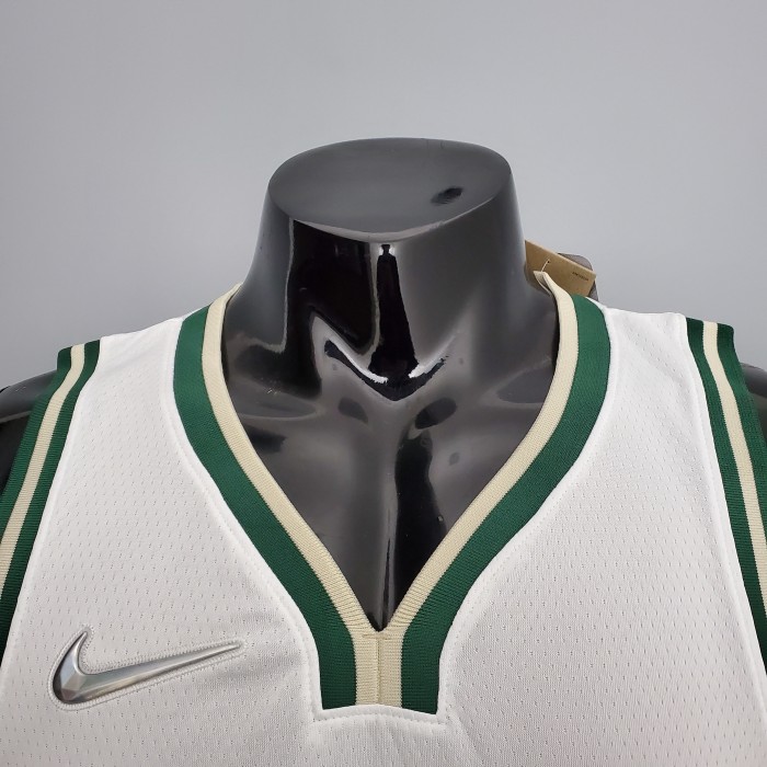 Jrue Holiday Milwaukee Bucks 2021/22 Swingman Jersey White