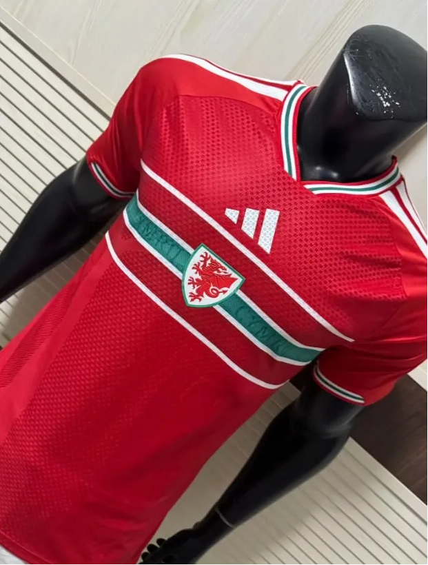 Wales 2026 World Cup Home Player Men Jersey