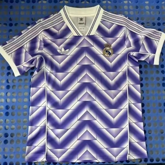 Real Madrid Lifestyle Retro Man Jersey 25/26