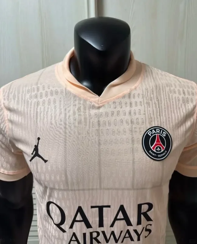 Paris Saint Germain Pink Men Player Jersey 25/26