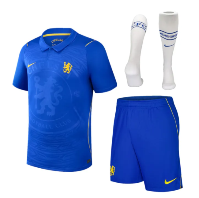 Chelsea Home Kids Suit & Socks 26/27