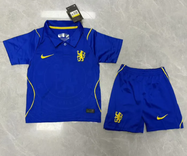 Chelsea Home Kids Suit & Socks 26/27