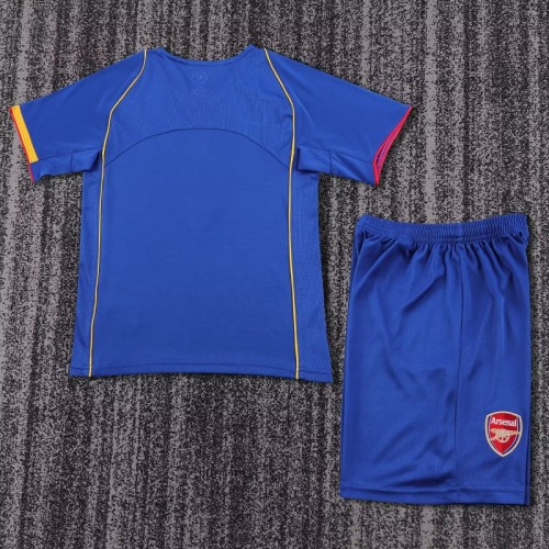 Retro 04/05 Arsenal Away kids kit