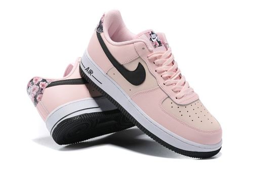 Nike Air Force 1 Low F1
