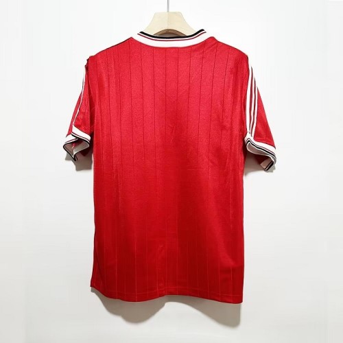 Retro 82\83 Manchester United home