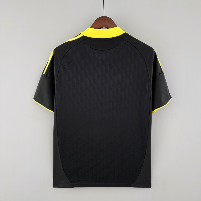 Retro 10/11 Liverpool third away
