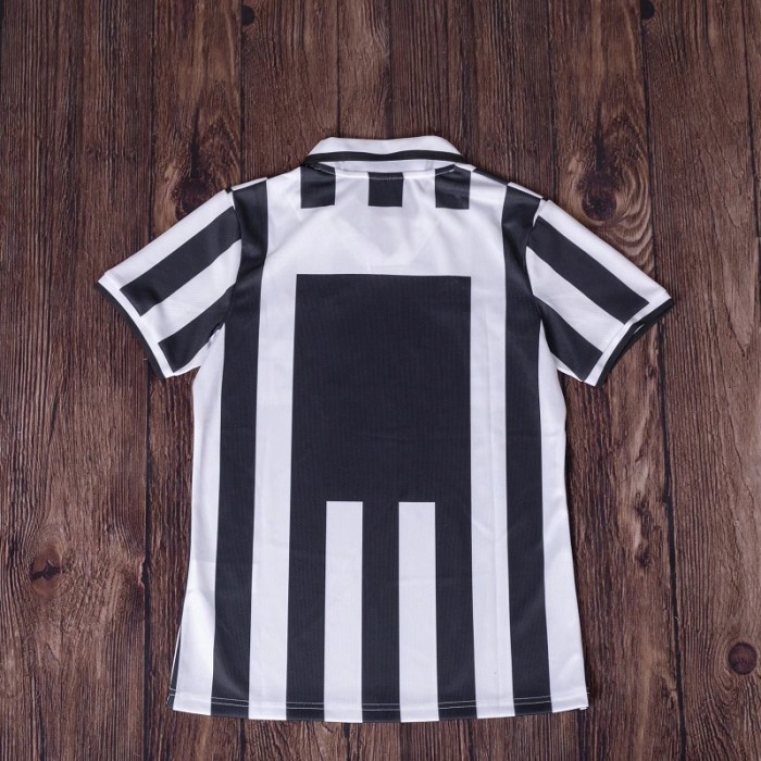 Retro 95/97 Juventus home football Jersey