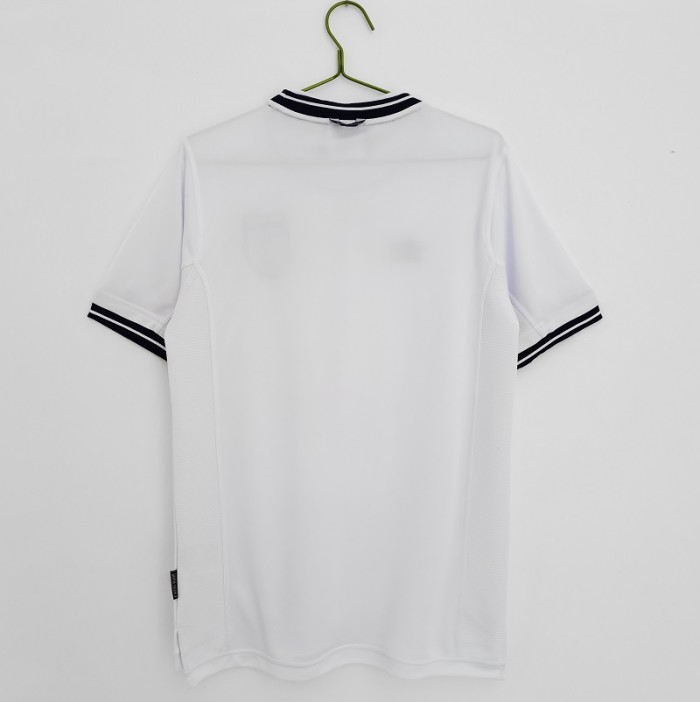 Retro 2000 England home football jersey