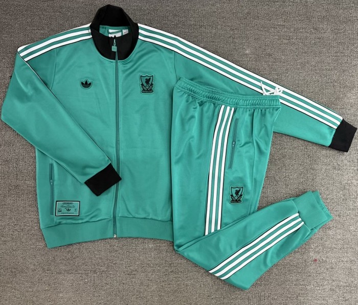 25/26 Liverpool Adult jacket green