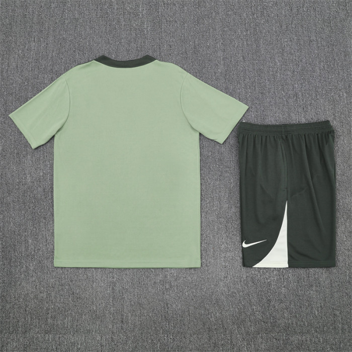 25/26 Chelsea short sleeved Adult training suit light green