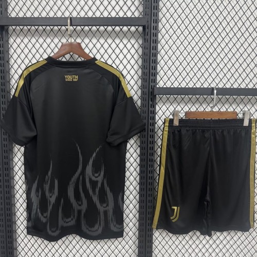 26/27 Juventus third Adult set