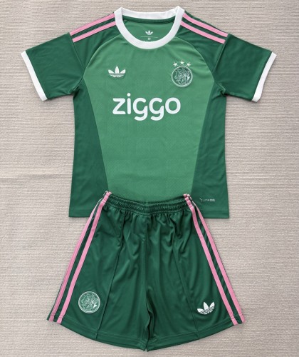 26/27 Ajax goalkeeper Adult Set green