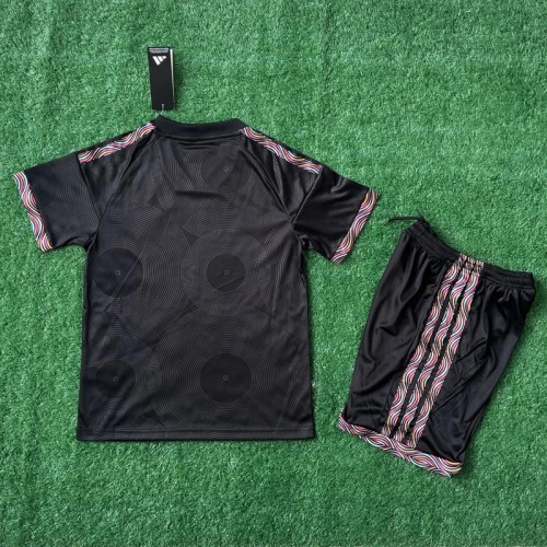 26/27 Lyon third  kids kit