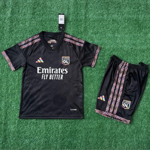 26/27 Lyon third  kids kit