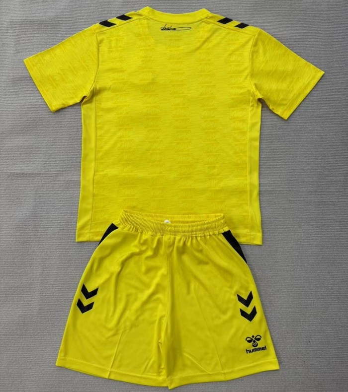26/27 Sunderland goalkeeper kids kit green yellow