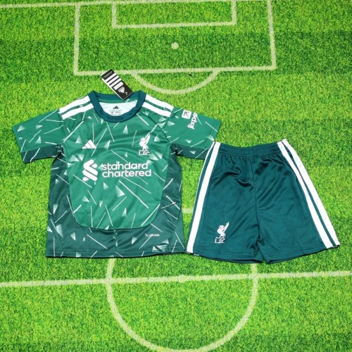 26/27 Liverpool goalkeeper kids kit green