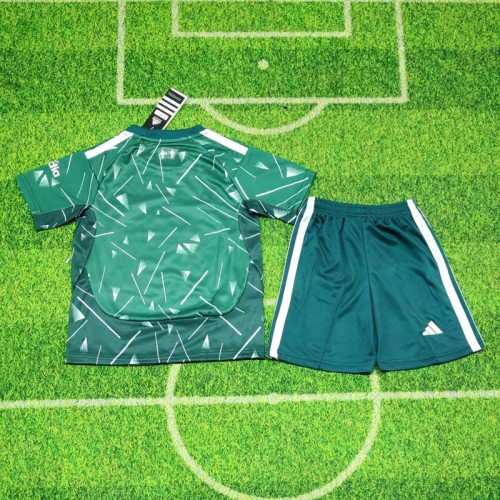26/27 Liverpool goalkeeper kids kit green