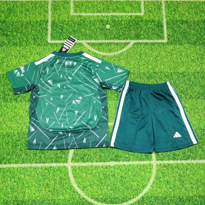 26/27 Liverpool goalkeeper kids kit green