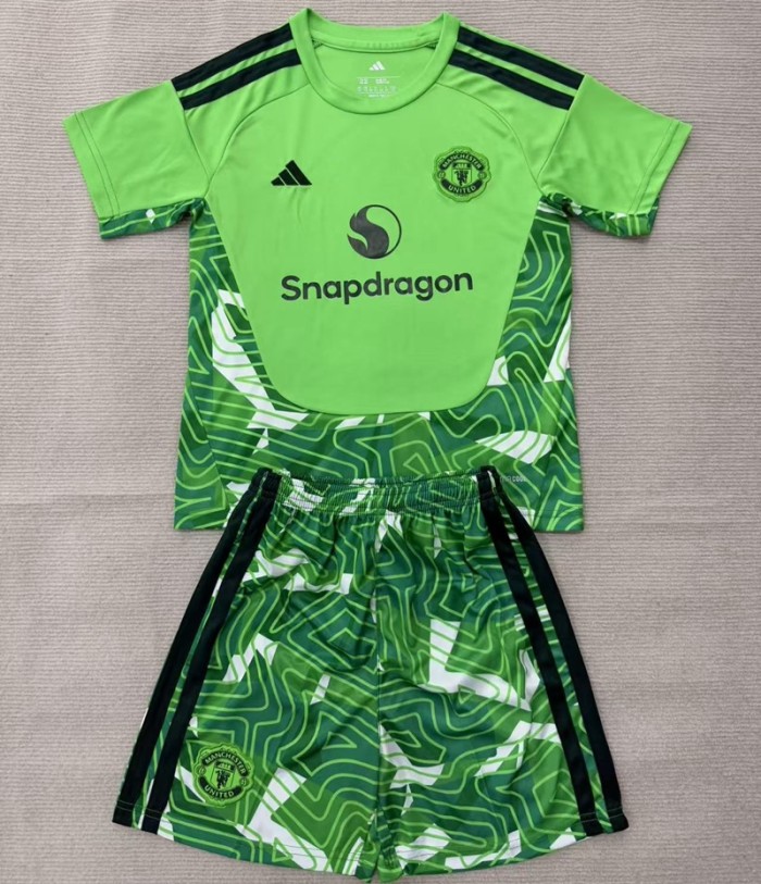 26/27 Manchester United goalkeeper Adult Set green