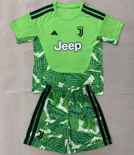 26/27 Juventus goalkeeper Adult set green