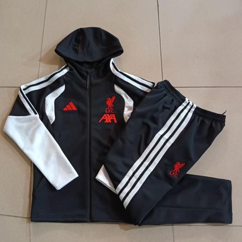 26/27 Liverpool kids jacket wear a hat black