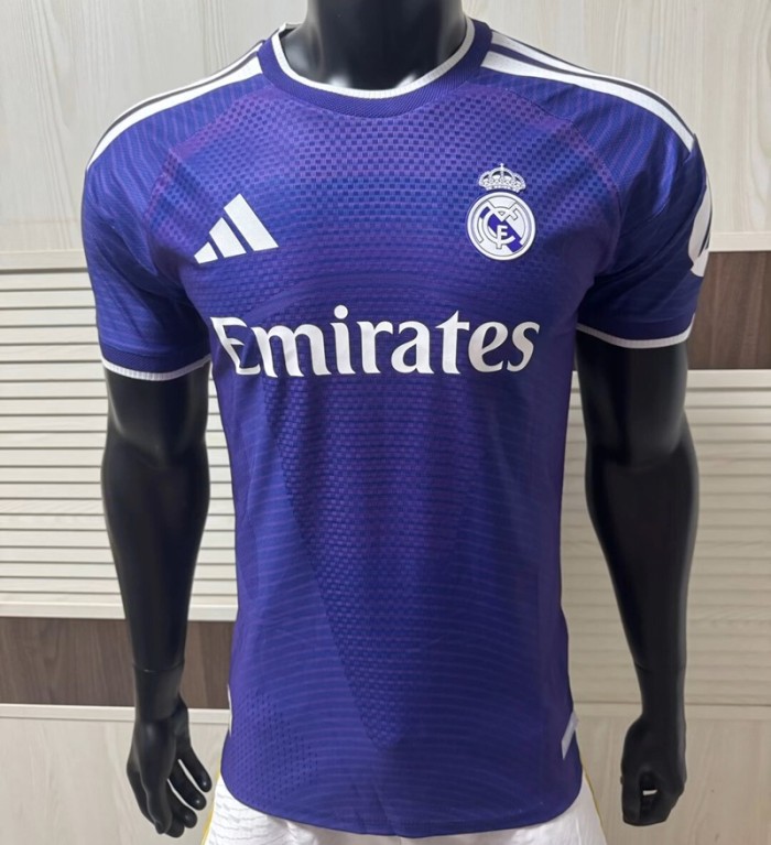 27/28 Real Madrid third Player Version