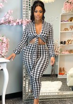 Fall Sexy White Frint Tie-knotted Long Sleeve Crop Top and Skinny Pants Set Fall Sexy White Frint Tie-knotted Long Sleeve Crop Top and Skinny Pants Set