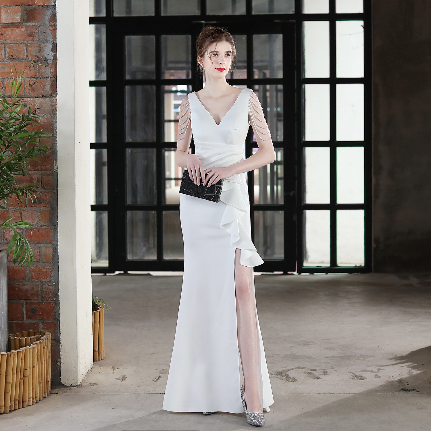 Elegant Bride Solid V-Neck Ruffled Slit Slim Fishtail Wedding Dress
