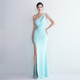 Press-folded beading one-shoulder slim-fit fishtail wedding dress