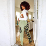 Women Camouflage Print Contrast Style Patch Pocket Denim Straight Leg Pants