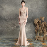 Women Elegant Appliquéd Beaded Formal Party Maxi Mermaid Evening Dress