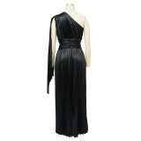 Fashion Women's One Shoulder Pleated Slash Shoulder Slim Waist Dress