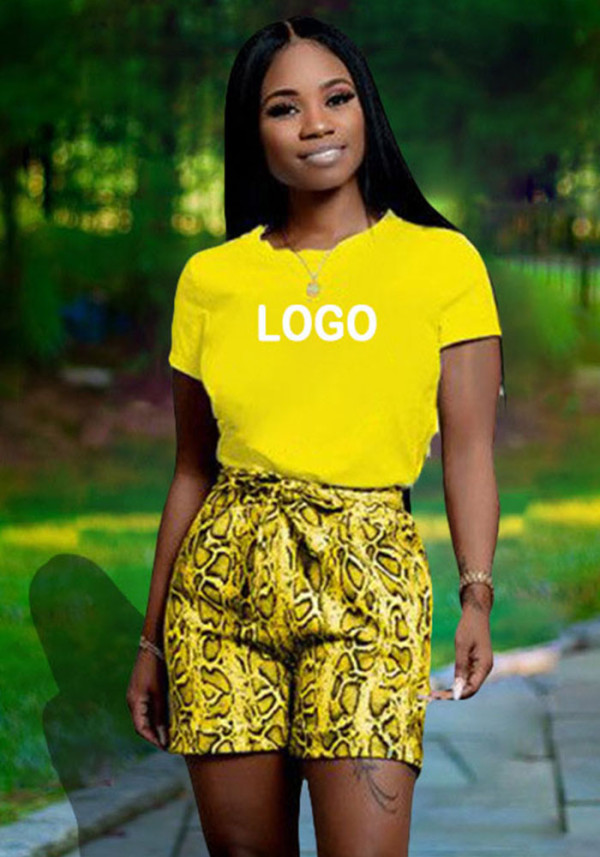 Customize Women Solid Color T-Shirt and Snake Print Shorts Two-Piece Set