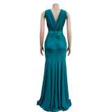 Women Solid V-Neck Sleeveless Pleated Maxi Dress