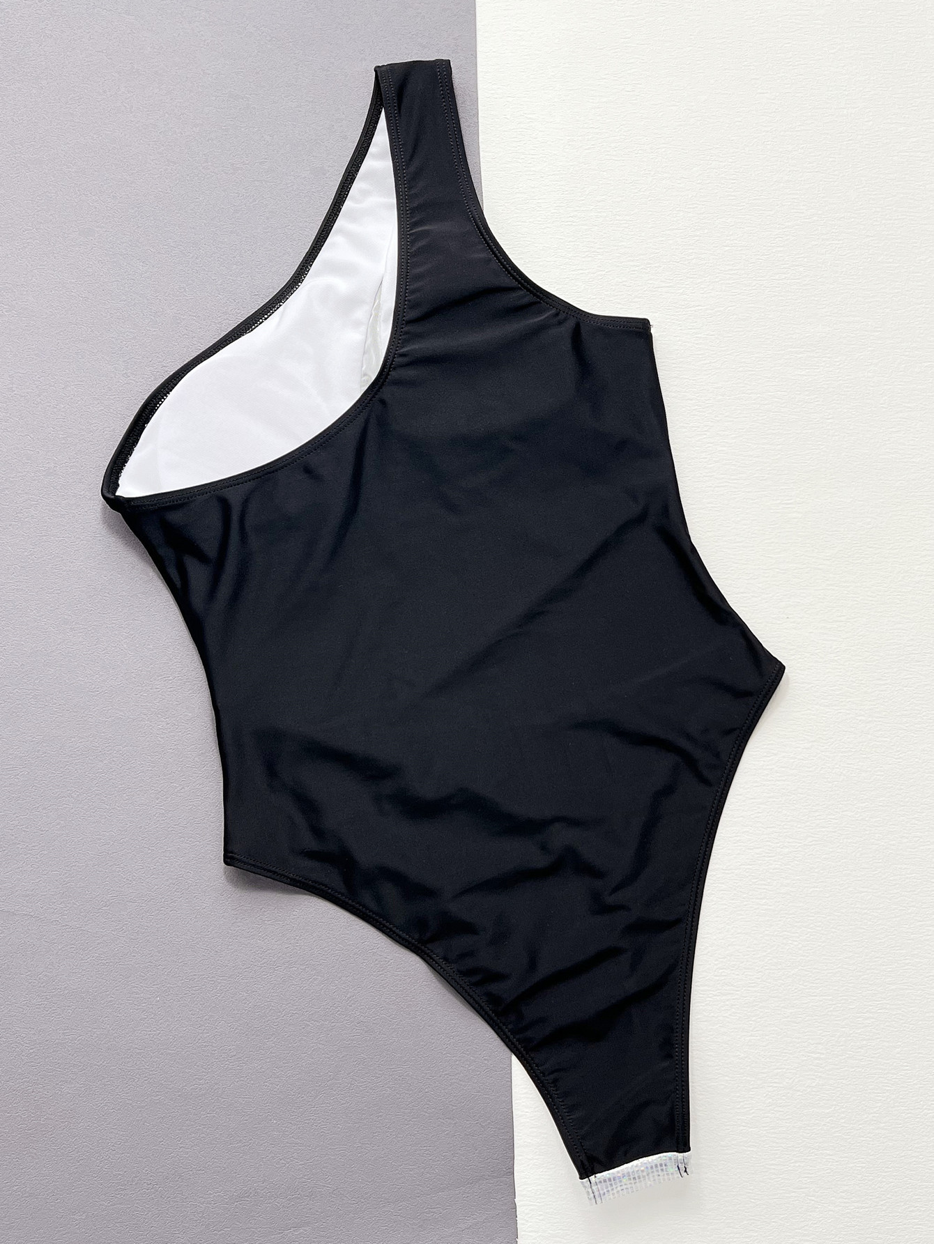 One-Shoulder Mesh Patchwork One-Piece Swimsuit for Beachwear