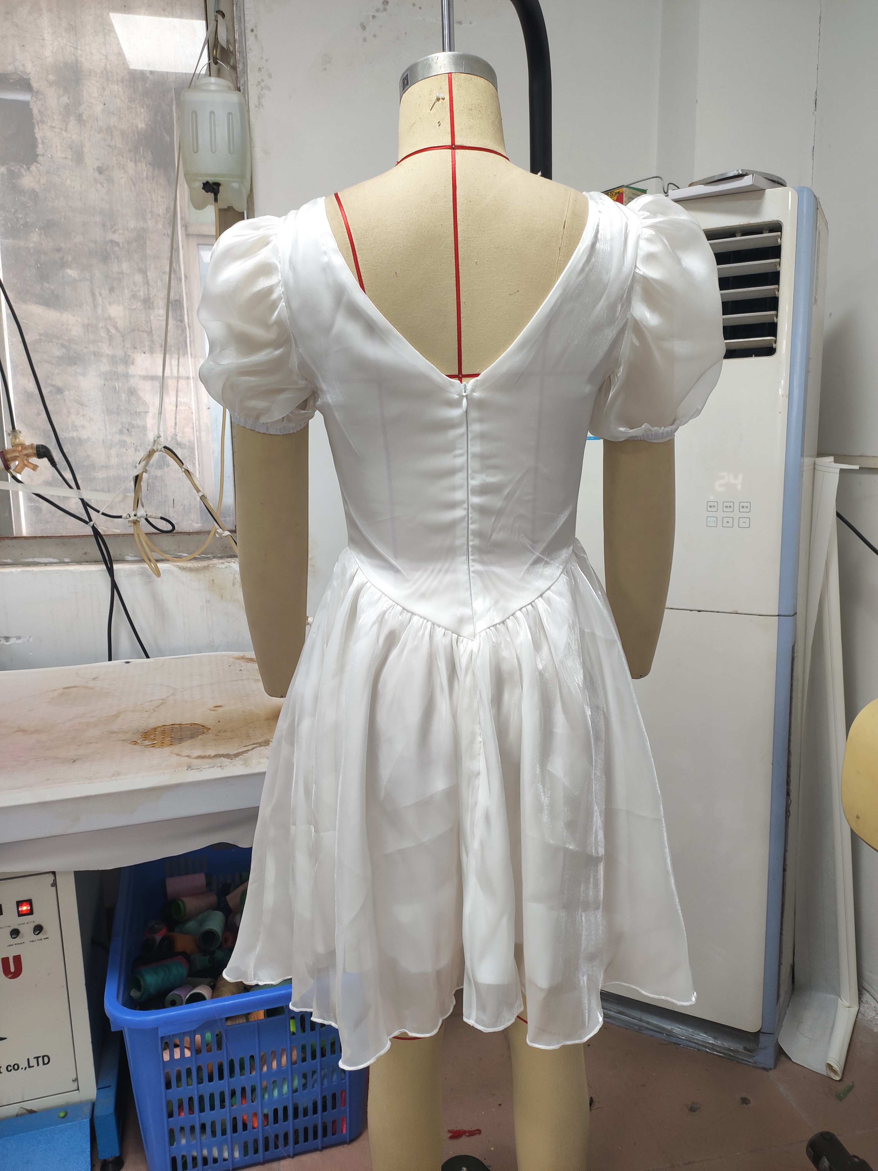 spring summer women's dress fitting dress