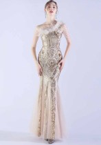 Elegant Beading And Feathers High-End Sequined Evening Dress Elegant Beading And Feathers High-End Sequined Evening Dress