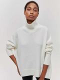 Women loose turtleneck sweater