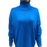 Women loose turtleneck sweater