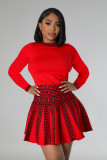 Fashionable Round Neck long-sleeved Knitting pleated dress for women
