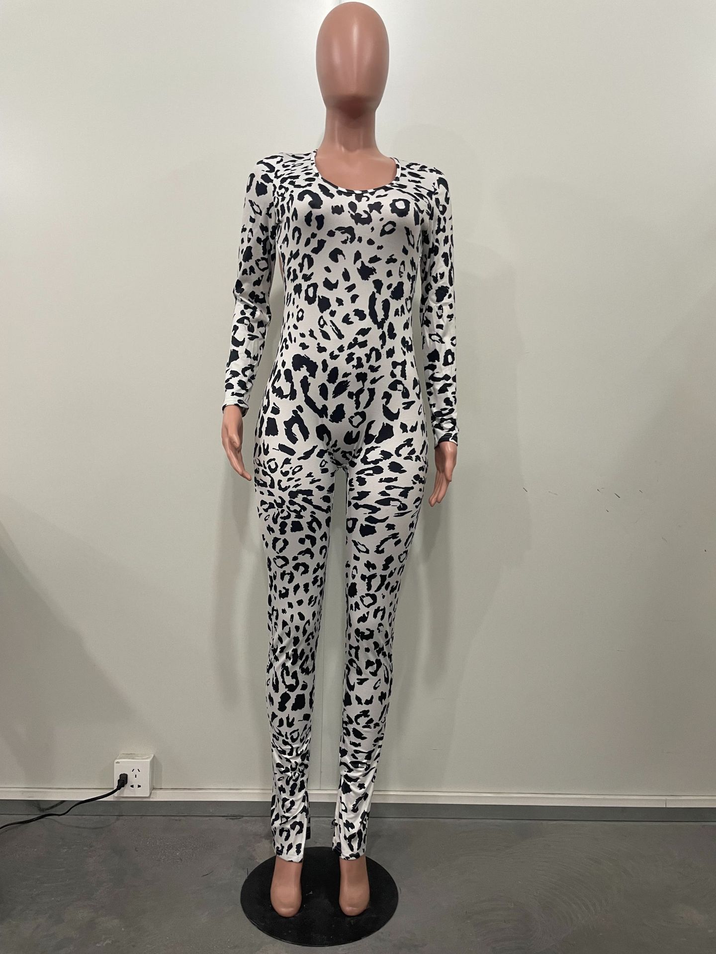 Leopard Print Backless Jumpsuit for Casual Summer Outings