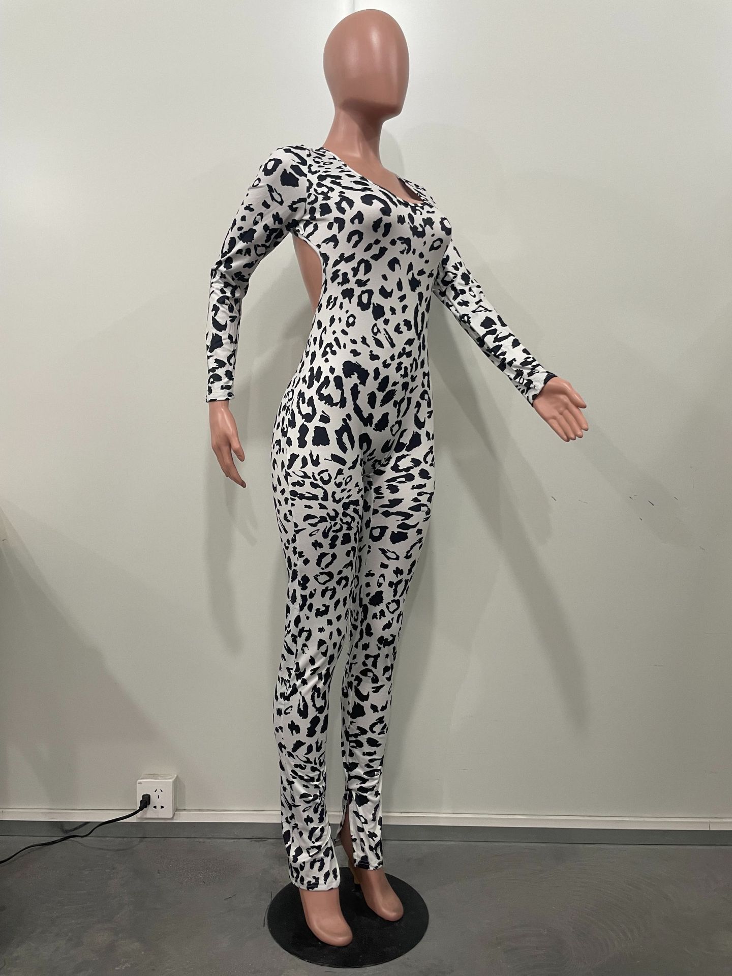 Leopard Print Backless Jumpsuit for Casual Summer Outings