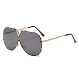 Spring Fashionable Metal Frame Sunglasses