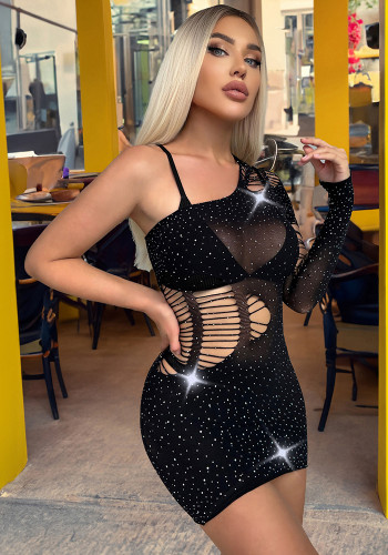 Sexy Hollow One-Shoulder Fishnet Beaded Lingerie Tight Fitting Nightgown