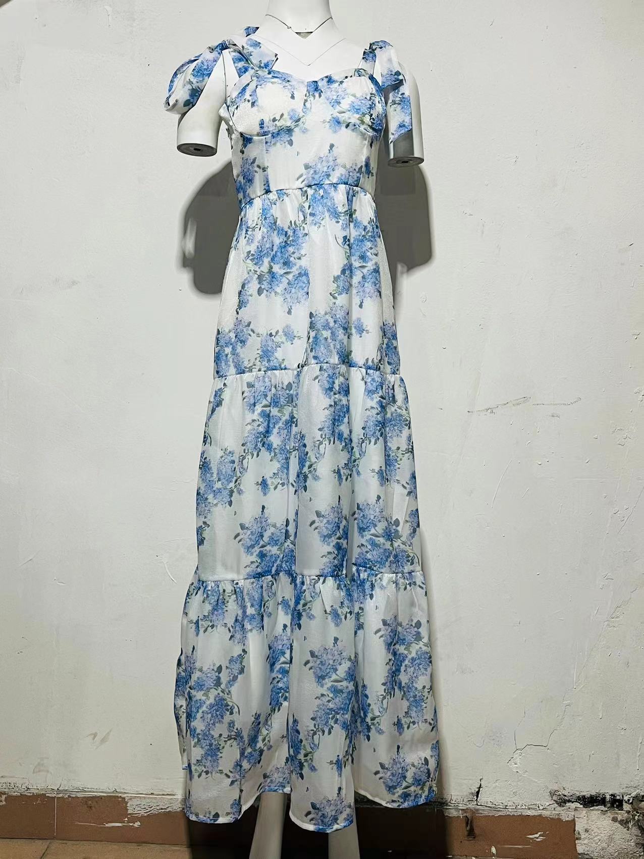 Women's Spring And Summer Fashionable Organza Strap Long Chic Evening Dress